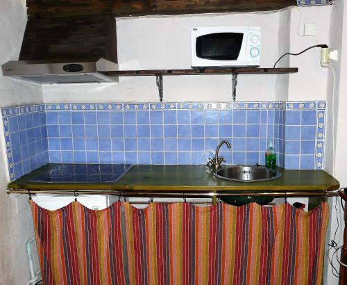 Ēdiens un dzērieni, La Colmenita in Navalsaz