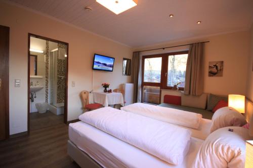Two-Bedroom Apartment room in Haus Alexander