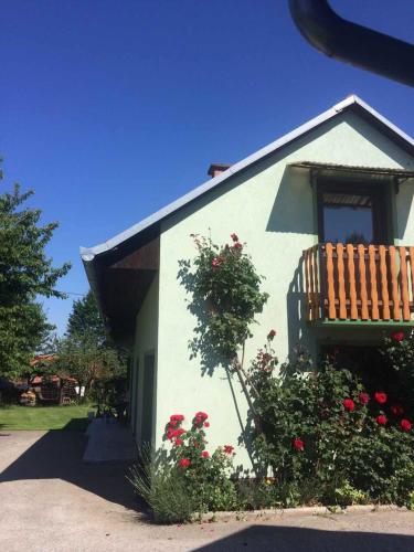 Holiday Home Mađerka in Robadje