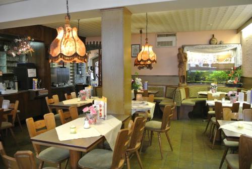 餐廳, AKZENT Hotel Am Bach in 底特貝其