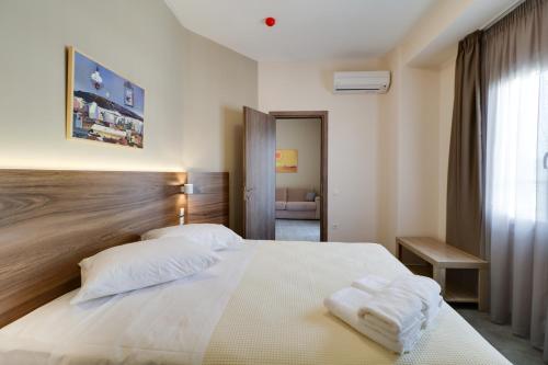 Athens Comfort, Ateny