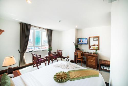 room detail thumbnail 0
