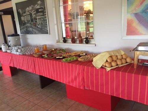 Food and beverages, To Panzio Orseg Bajansenye in Bajánsenye