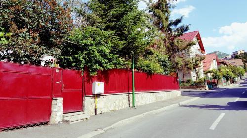 

Sabrine Apartments