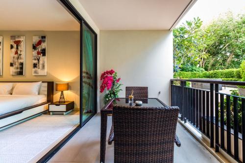Apartments at The Bliss Condo by Lofty - image 2