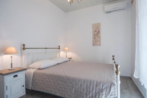 Olive Tree House in Parikia - image 3