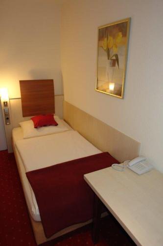 Single Room with Private Bathroom