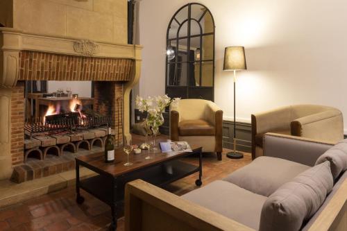 Logis Hôtel le Savigny