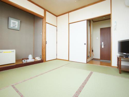 Japanese-Style Room - Non-Smoking