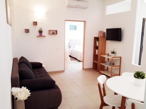 Albert Home