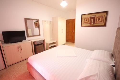 Hotel Julia - image 4