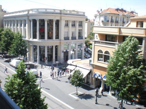 Le Victoria
