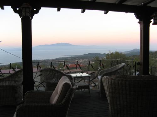 ระเบียง/ชานเรือน, Assos Sunaba Kasri Hotel in บือยือคูซุน