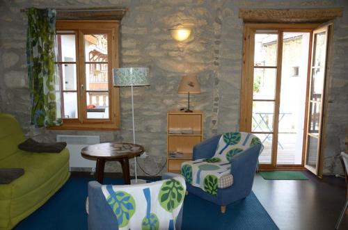 Apartment (2 Adults + 2 Children)