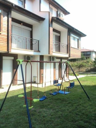 Three-Bedroom House image 5