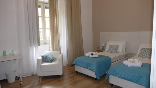 Standard Family Room image 4