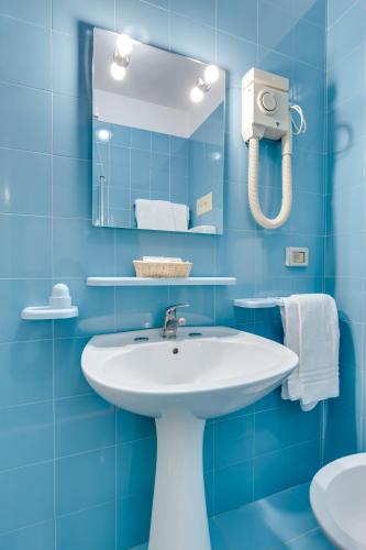 Triple Room image 5