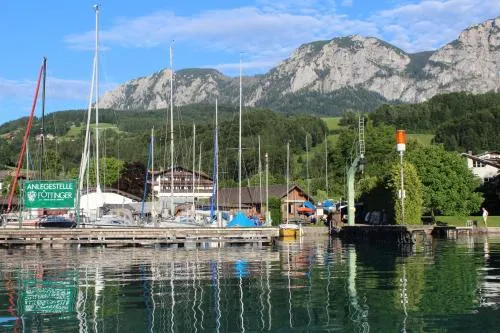 Seehotel Föttinger in Steinbach am Attersee, Österreich