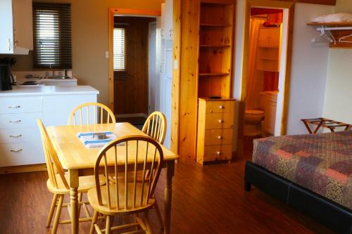 2 double beds
