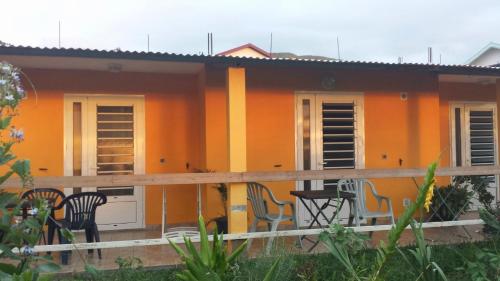 المنظر الخارجي, GITE-Hotel LA CAZ DES ORANGERS in Saint Paul