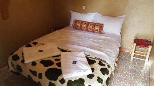 2 twin beds