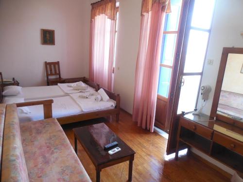  Adonis Rooms in Skopelos
