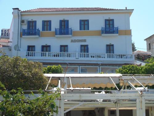 Adonis Rooms 3