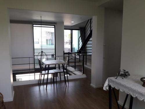 New Loft Modern Home ( New Loft Modern Home )