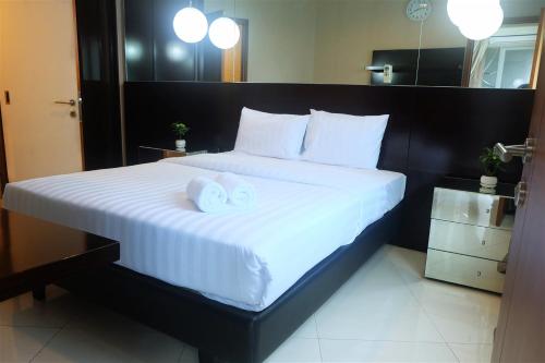 2BR Central Location Sahid Sudirman Residence By Travelio