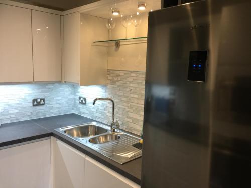 The Cardiff Apartment - image 4