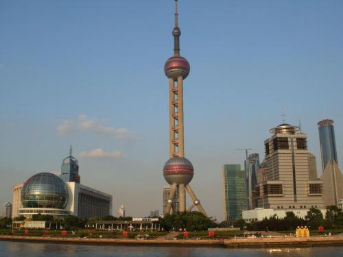 Shang Hai Gan En Zhi Jia Qiu Zhi Gong Yu Wan Rong Road - 