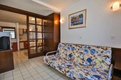 Two-Bedroom Apartment with Park View (6 Adults)