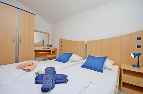 Apartments Mira - image 12