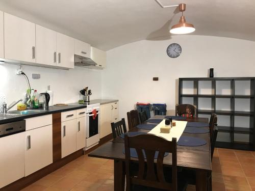 Big Homebase with Billardtable - image 12