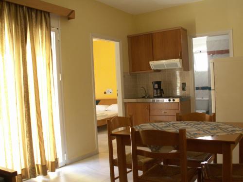 Athena Hotel - image 13