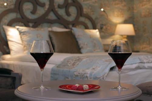 Superior Double Room image 7