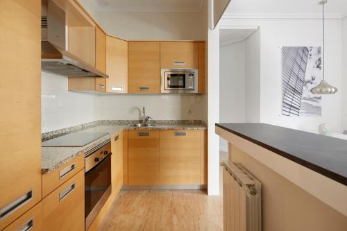 Zubieta Suite by FeelFree Rentals - image 12