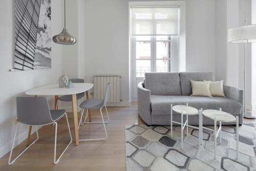 Zubieta Suite by FeelFree Rentals - image 11