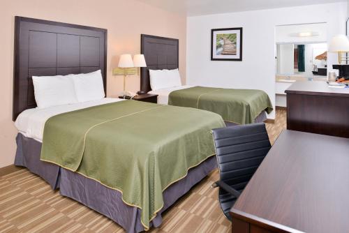 Americas Best Value Inn Clute - main image