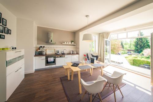 One-Bedroom Apartment- Flieder