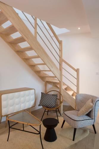 共用Lounge/電視區, 道斯努伊茨旅館 (Douce Nuits) in 聖喬治之夜