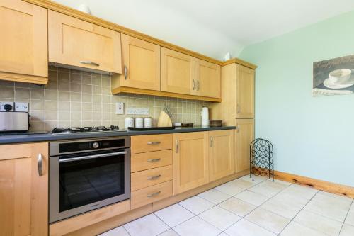 ห้องครัว, Titanic View Luxury Apartment Belfast in คาสเซิลวิว