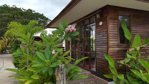 Muangway Garden Ville in Renu Nakhon