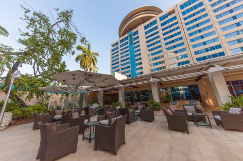 Balcony/terrace, Radisson Hotel Trinidad in Port Of Spain