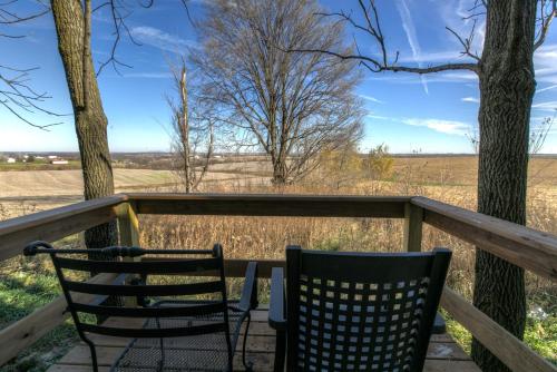 . The Wisconsin Wood Inn