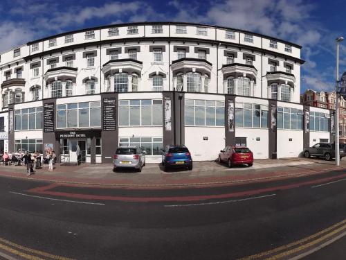 Entrance, The President Hotel in Blackpool