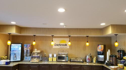 Food and beverages, Days Inn by Wyndham Woodland in Woodland (CA)