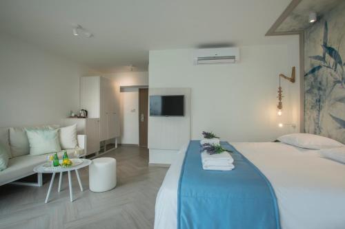 Infinity Blu - Designed for Adults - image 13