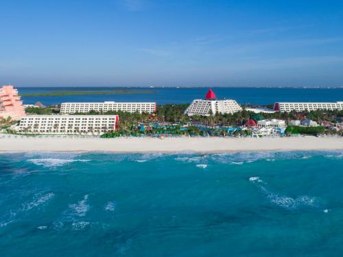 The Pyramid Cancun by Oasis - All Inclusive