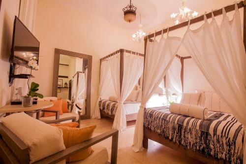 Standard Double Room with Two Double Beds room in Casa de Alba Hotel Boutique